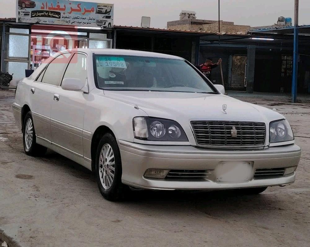 تۆیۆتا کراون